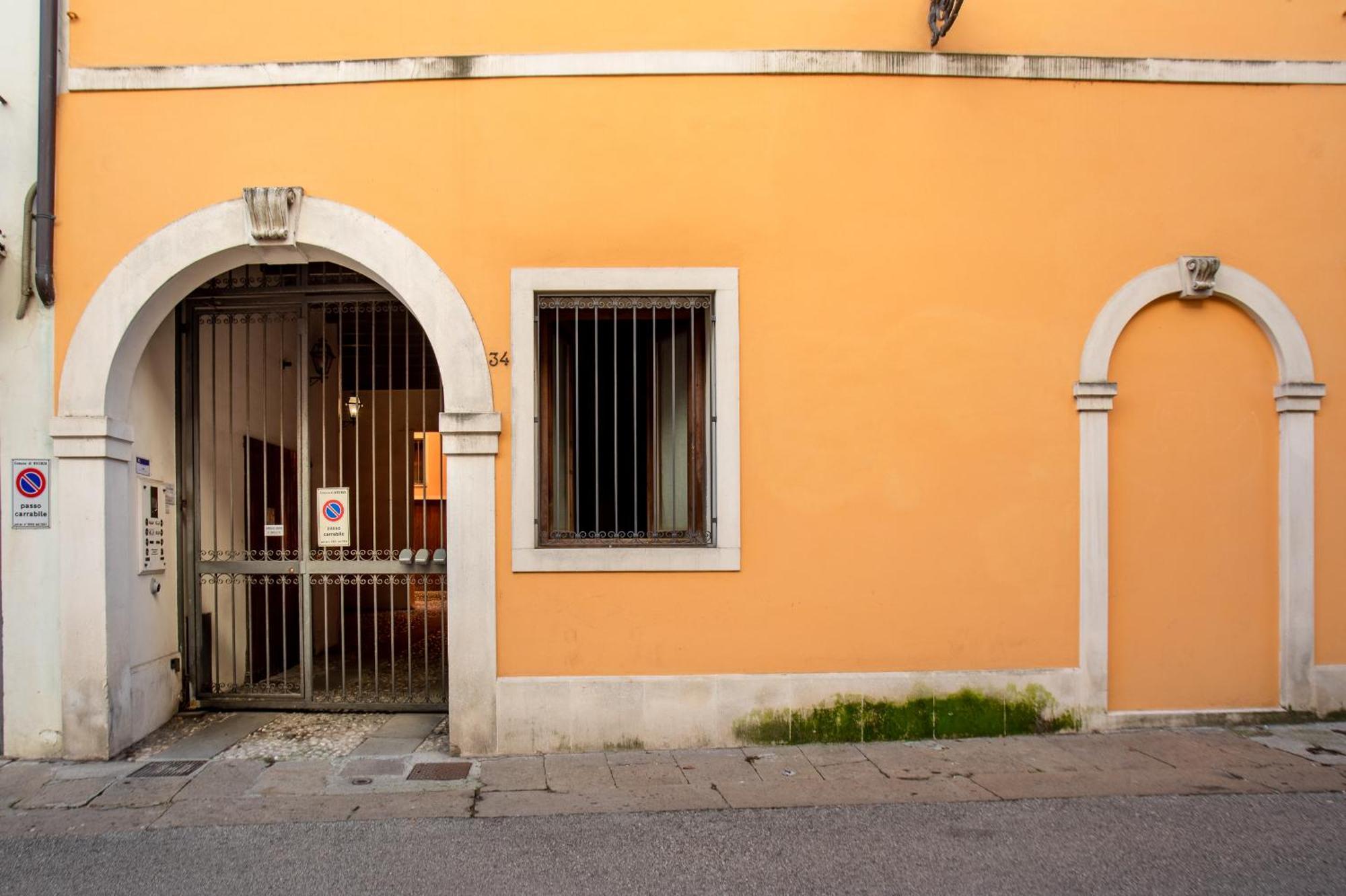 San Faustino Central Apartment Vicenza Bagian luar foto