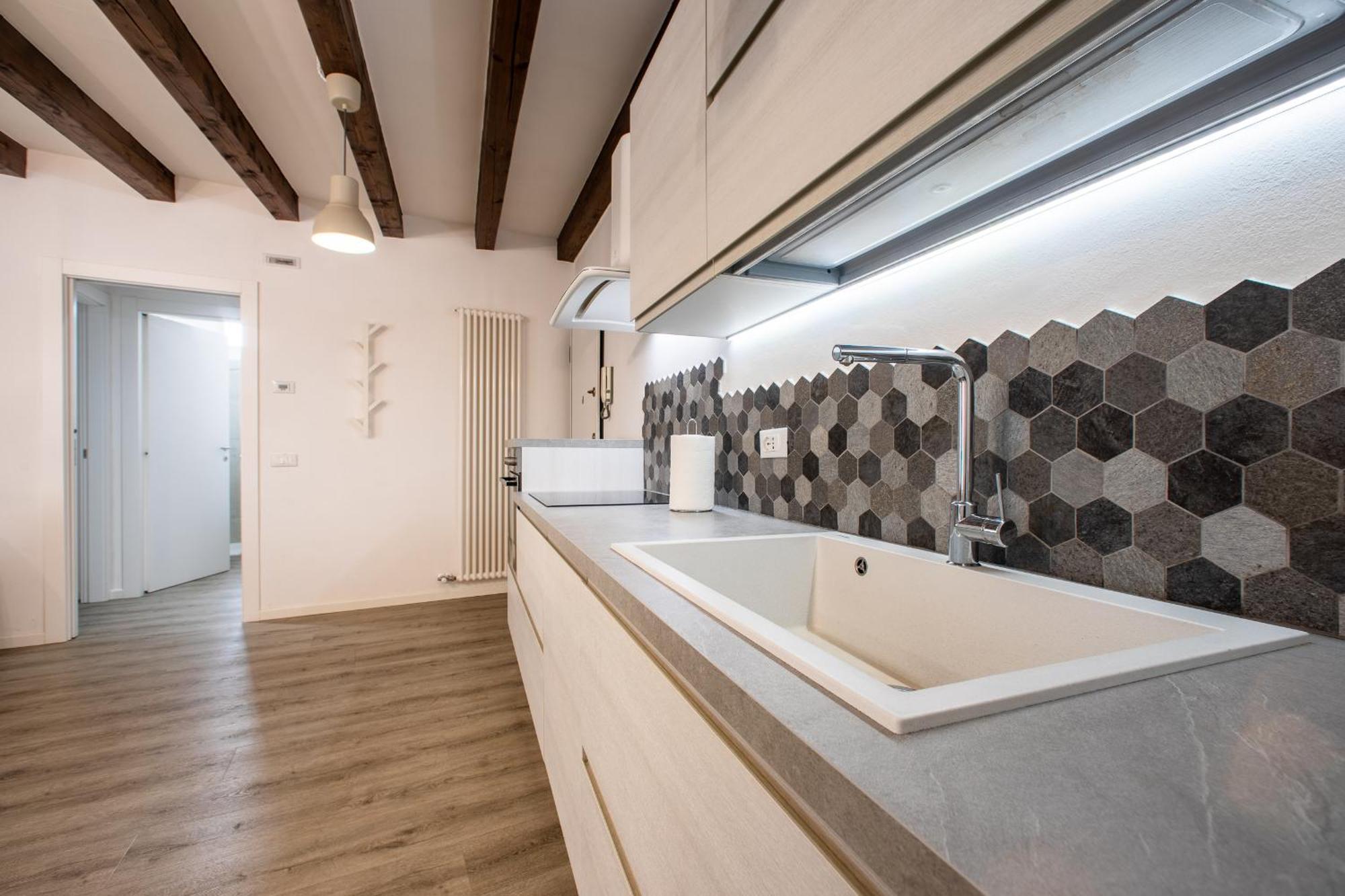 San Faustino Central Apartment Vicenza Bagian luar foto